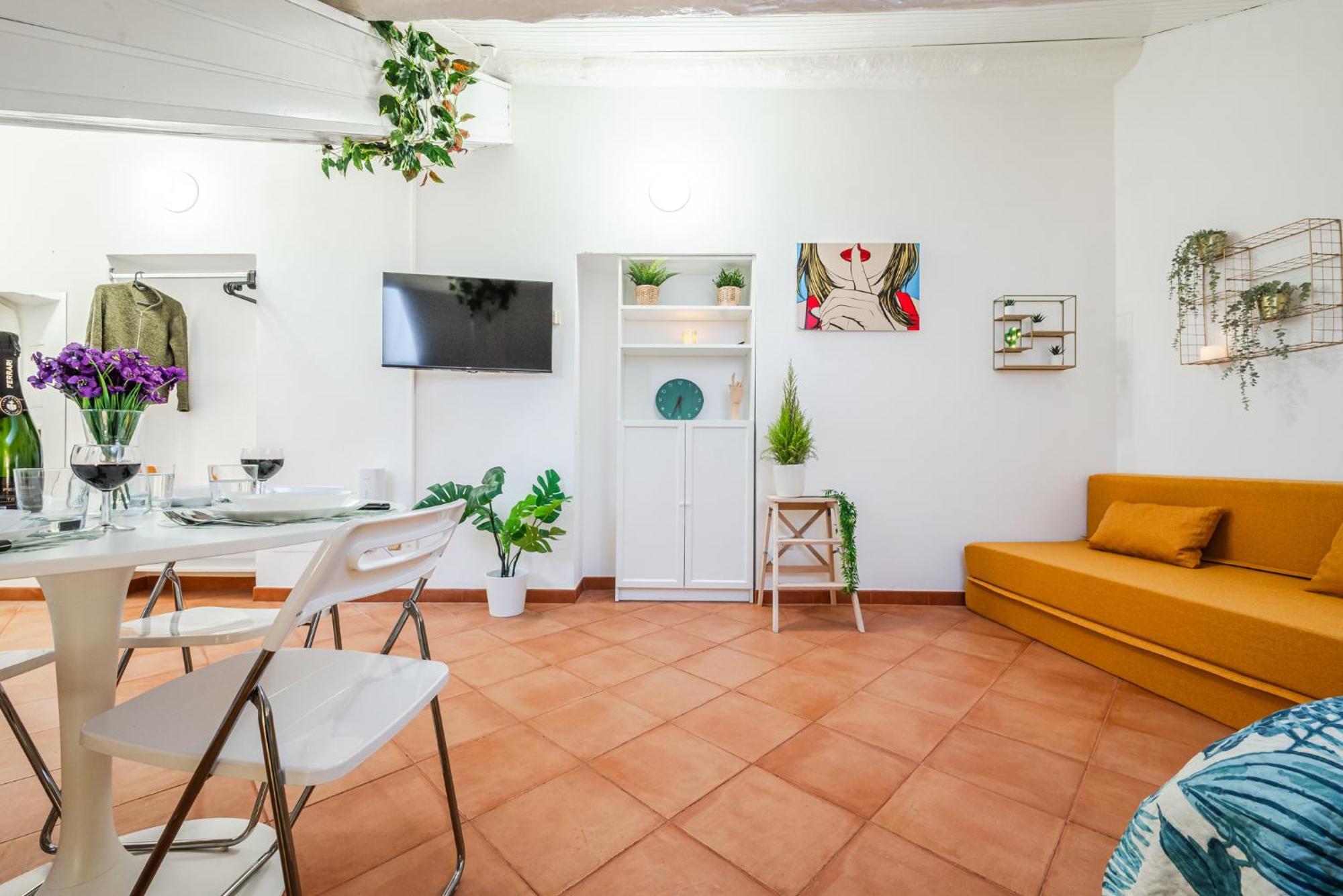 The White Jungle - San Babila Attic Apartment